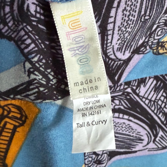 🦄🦄 NWOT Vintage Lularoe leggings with phonographs - Picture 5 of 8